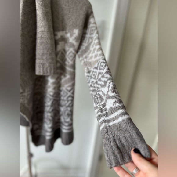 Cardigan sweater - Picture 2 of 3